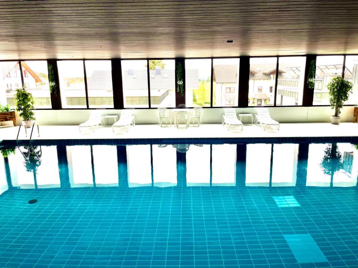 Gemuetliche Ferienwohnung Mit Kostenfreiem Pool Hoechenschwand Exterior photo